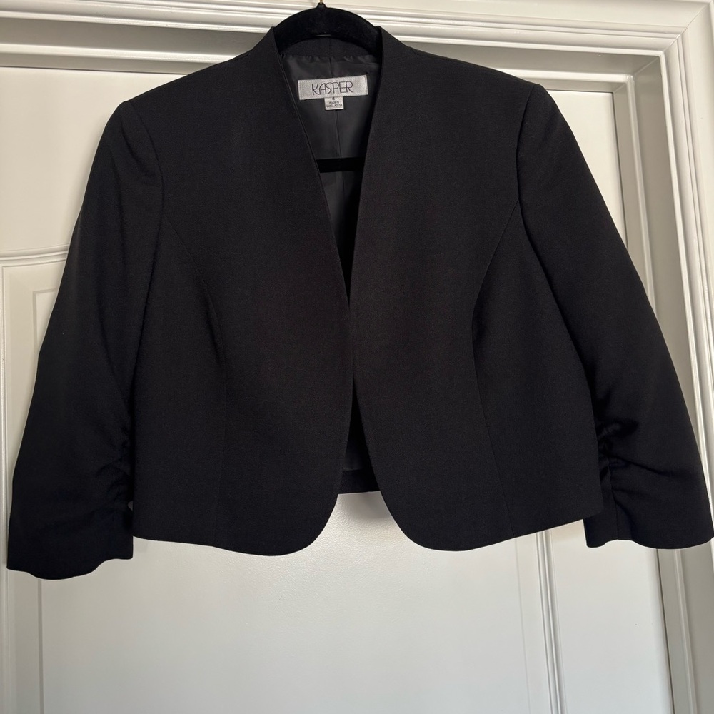 Kasper Women's Elegant Black Blazer